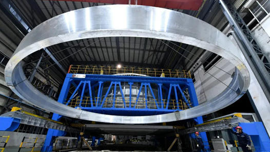 企業(yè)蓄勢，奔赴下一個五年｜老將擔(dān)綱，鍛造現(xiàn)代化產(chǎn)業(yè)體系“硬脊梁”