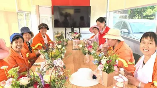 云南省昆明市官渡區工會用心用情當好環衛工人“娘家人”