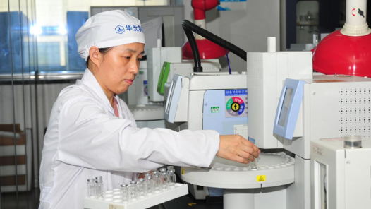 王書(shū)會(huì)：二十載躬耕檢驗(yàn)一線 以匠心筑牢用藥安全防線