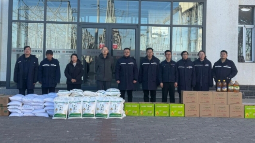 內蒙古杭錦旗總工會開展“冬送溫暖”慰問活動