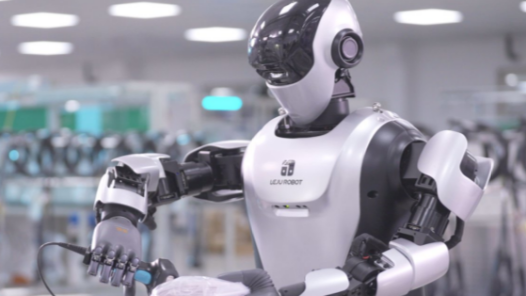 奮進(jìn)“十五五”·一線見聞｜駛?cè)胄沦惖溃@家“老”企業(yè)年收15億元