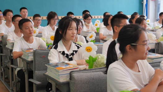 廣東進一步規范普通中小學招生入學工作 嚴禁招生“掐尖”堅持免試就近入學