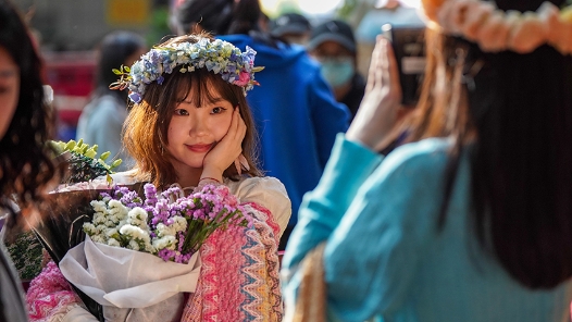 新春走基層｜“亞洲花都”年宵花走俏