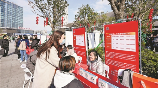 “返鄉(xiāng)潮”興起“引才熱”