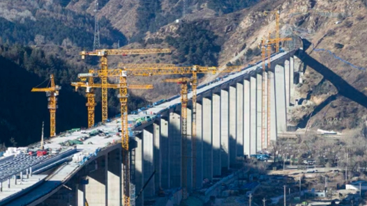 雄忻高鐵全線隧道全部貫通