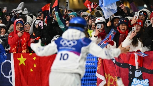 冬奧會｜龍躍馬年再添銀，風雪為箋賀新春——記谷愛凌贏得第五枚冬奧獎牌