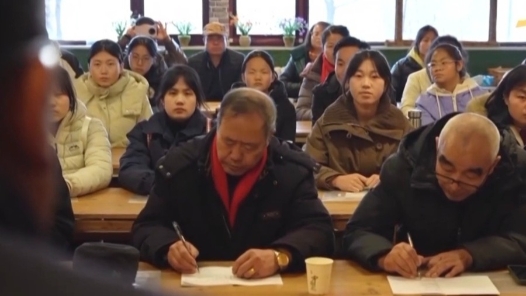 新春走基層｜詩歌為犁 文學為種 木蘭書院在黃土坡上耕書香